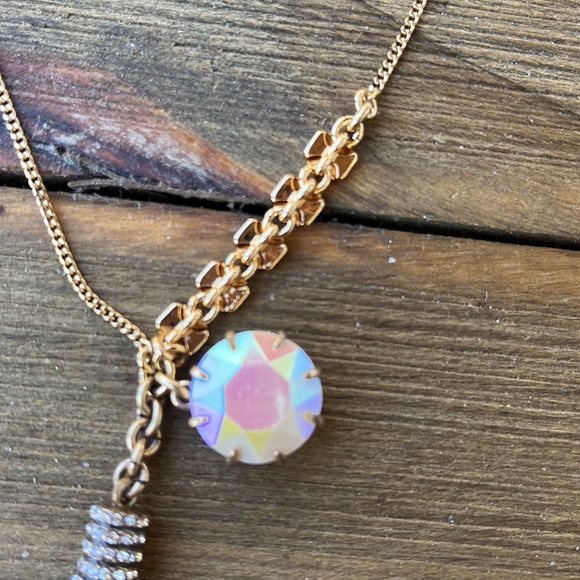 J Crew Matte Gold Tone Iridescent Crystal Fringe Necklace! BNWOT - Picture 10 of 14